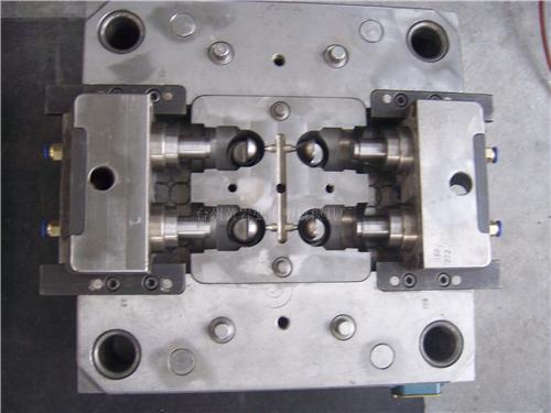 科翔模具告訴您，如何提高模具零配件加工質(zhì)量？